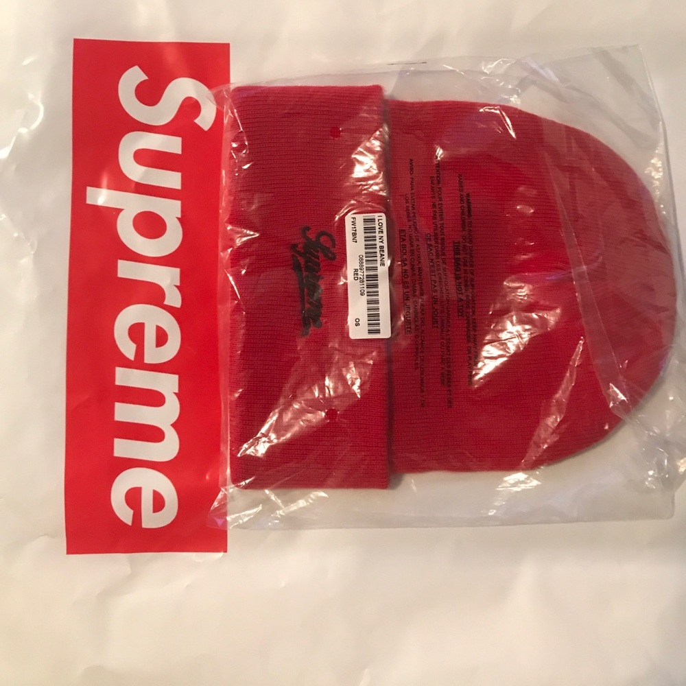 Supreme Beanie - Picture 2 of 2