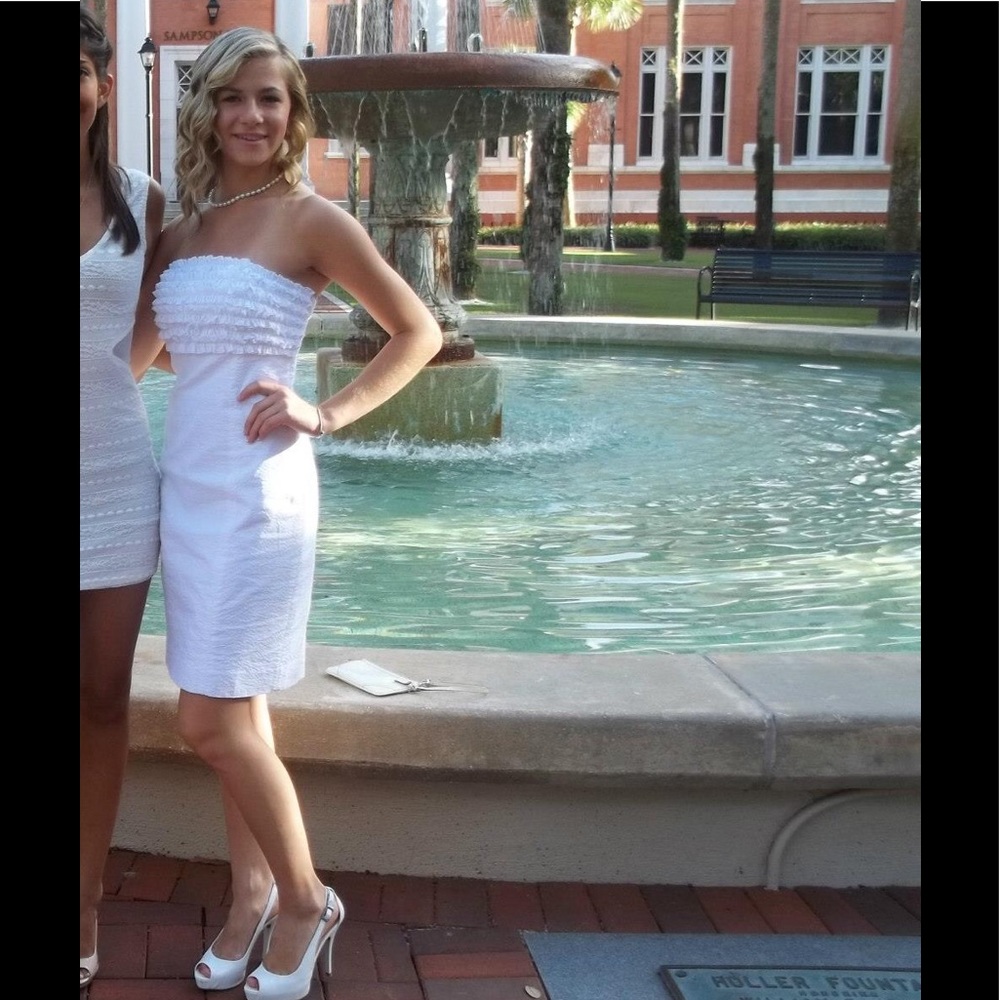 Lilly Pulitzer white dress with a tie in the back