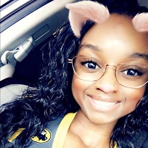 Meet your Posher, Sade