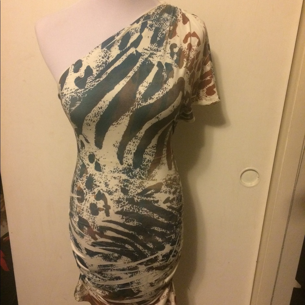 🔥 One shoulder dress