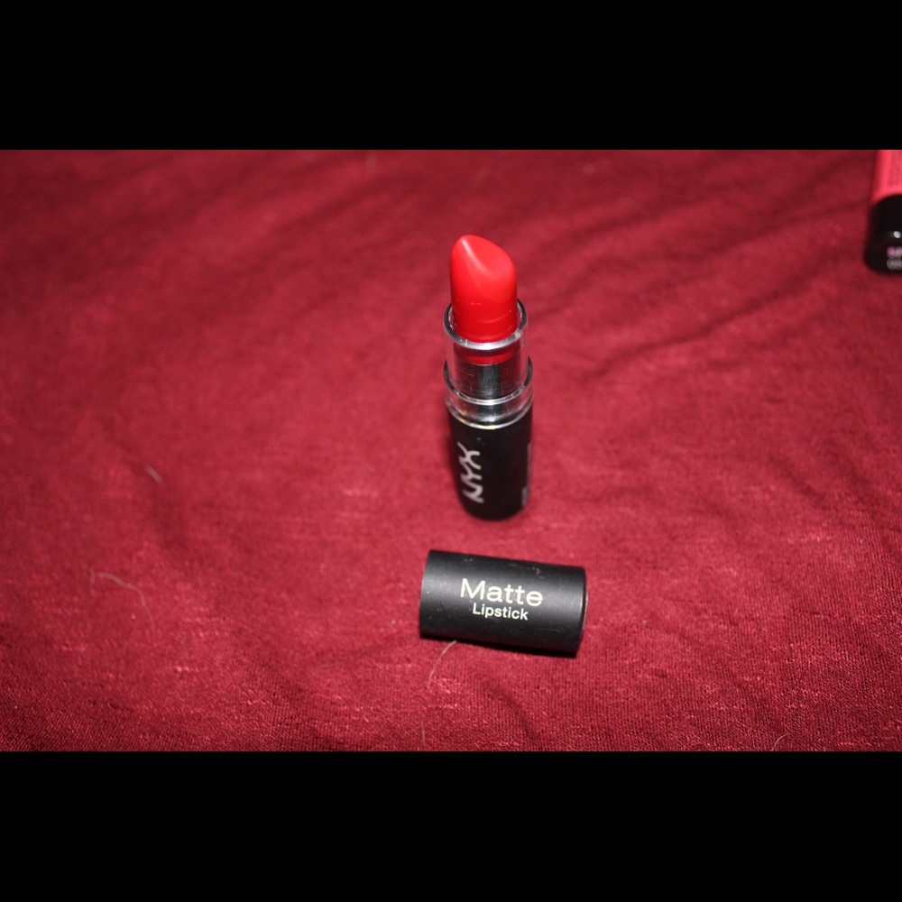 nyx matte lipstick