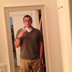 Meet your Posher, Troy