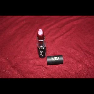 nyx matte lipstick
