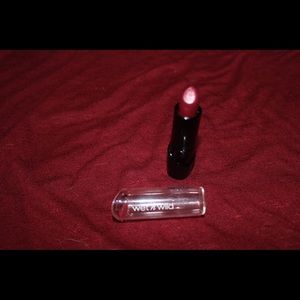 wet n wild lipstick