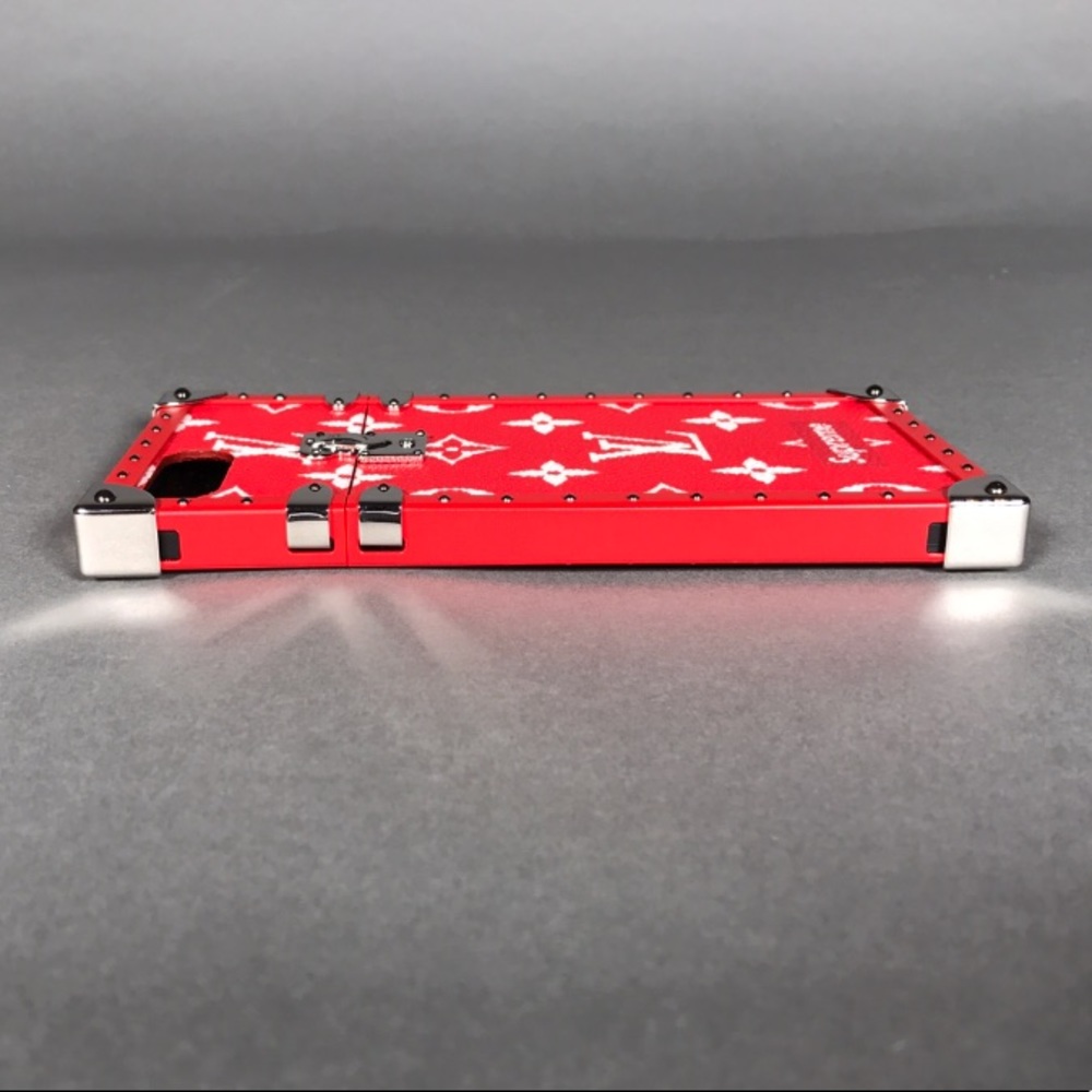 SOLD Louis Vuitton Supreme Eye-Trunk 7+ plus phone - Picture 8 of 8