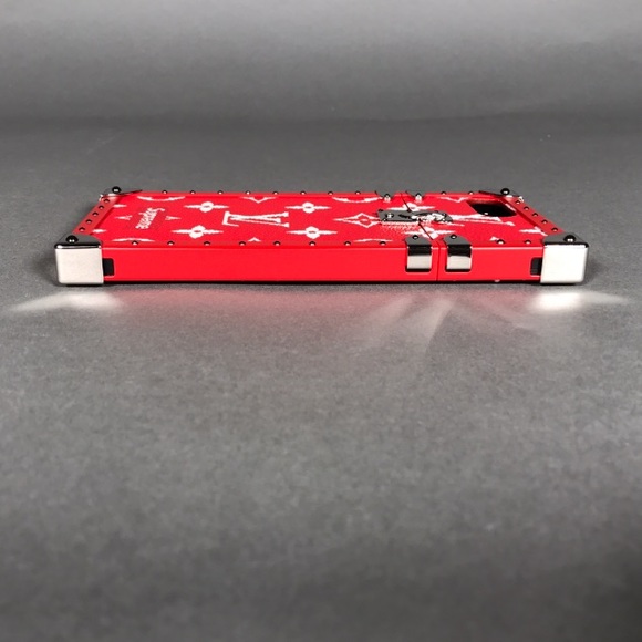 SOLD Louis Vuitton Supreme Eye-Trunk 7+ plus phone - Picture 7 of 8