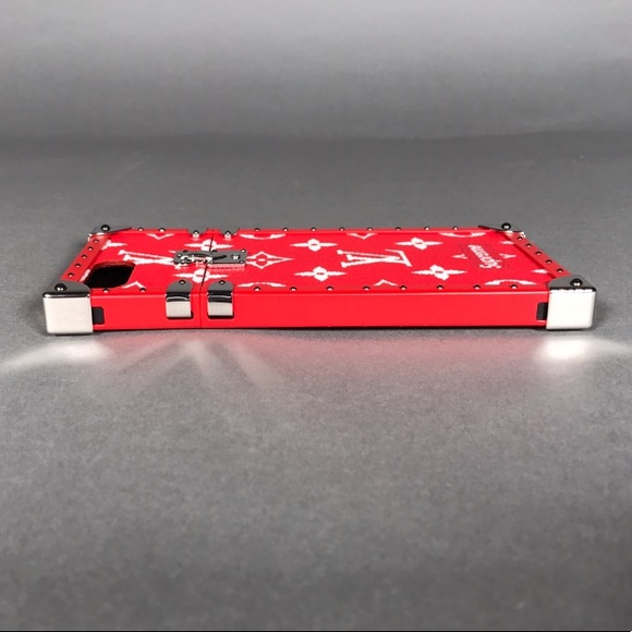 SOLD Louis Vuitton Supreme Eye-Trunk 7+ plus phone - Picture 8 of 8