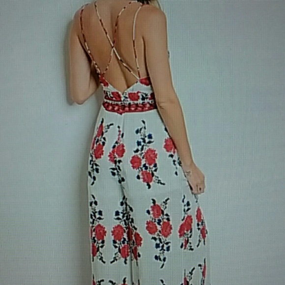 IVORY FLORAL JUMPSUIT - Picture 4 of 6