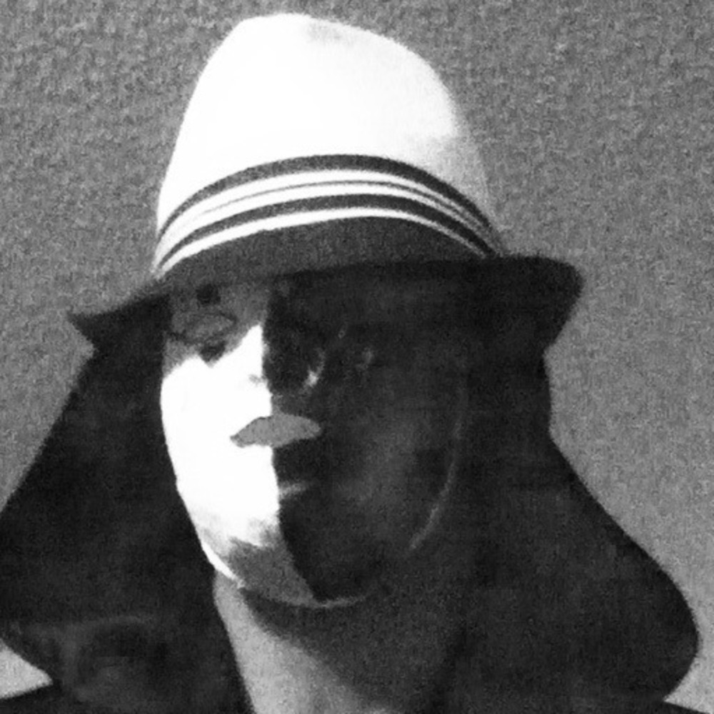 Aloha, aloha mai a hoʻomaikaʻi i ka Haku!!