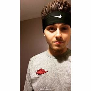 Meet your Posher, Nick