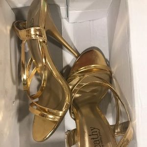 Cathey Jeans gold heels