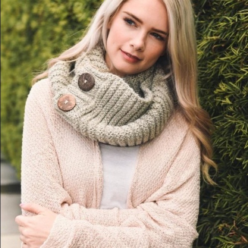 🆕GREIGE Scarves