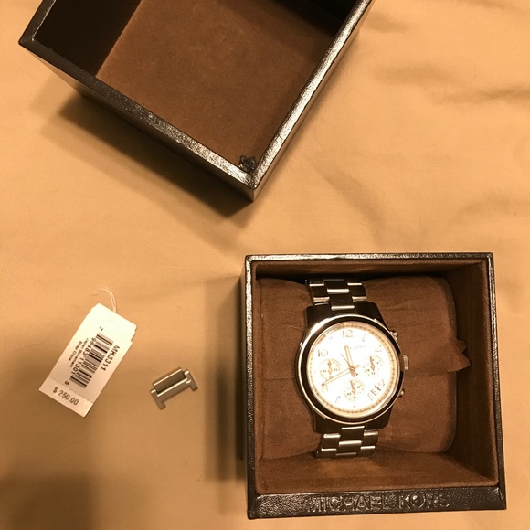 want to buy new watch