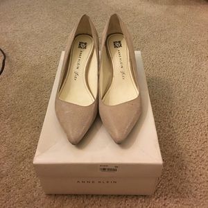 Anne Klein business heels