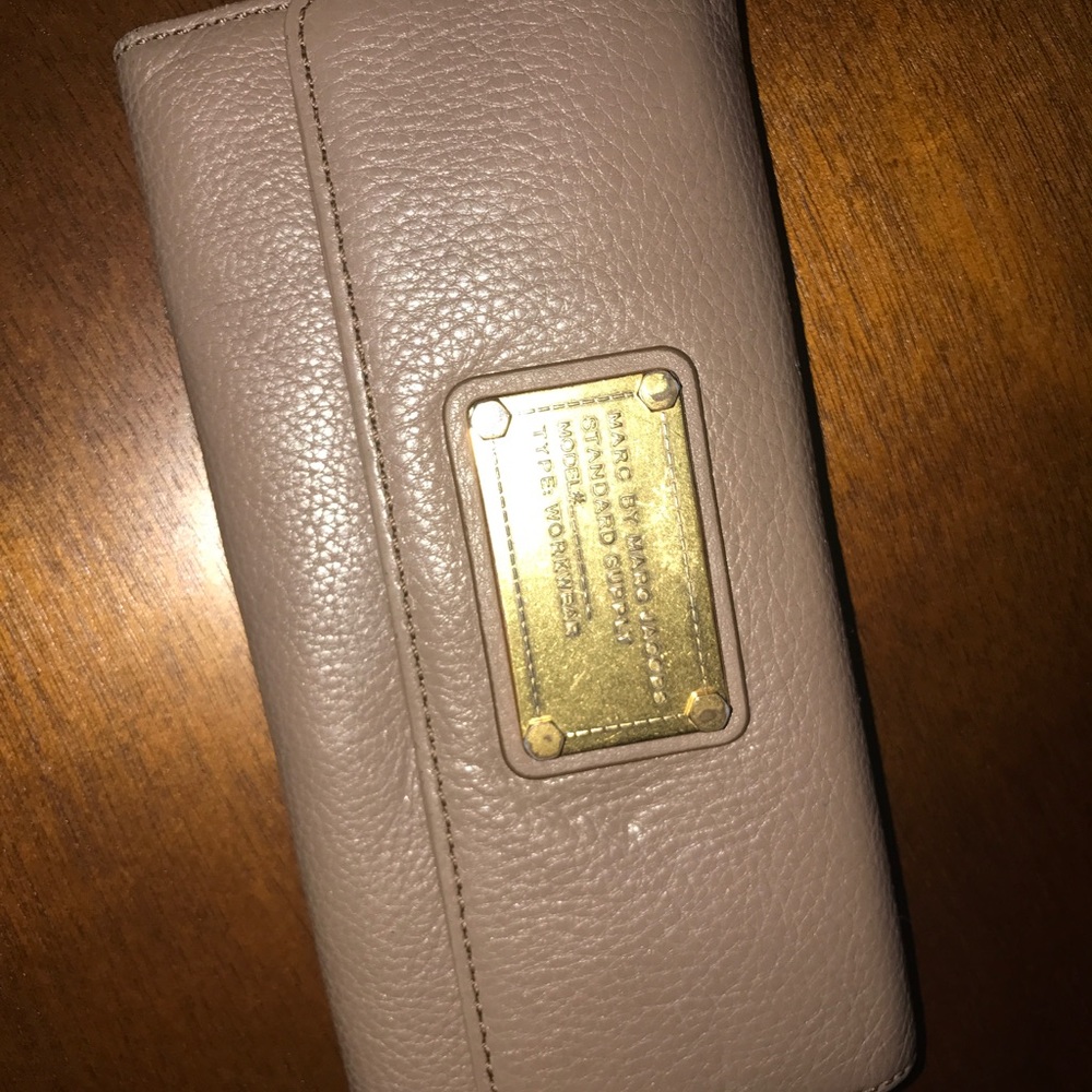 ❌SOLD❌Marc by Marc Jacob's tri-fold wallet