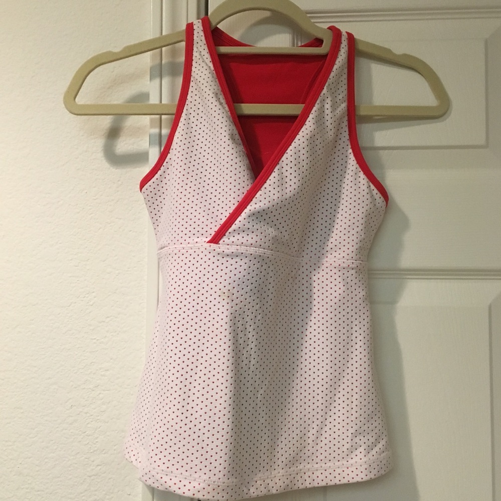 Lululemon racerback tank with built in bra