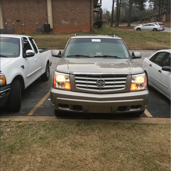 Meet your Posher, Carlos - Picture 1 of 1