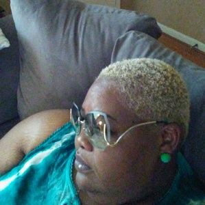 Meet your Posher, Doressa