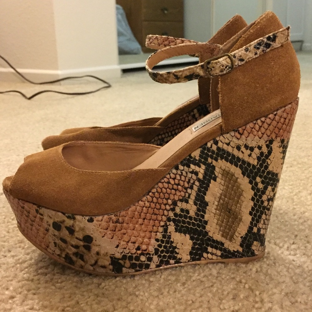 Steve Madden snakeskin wedges