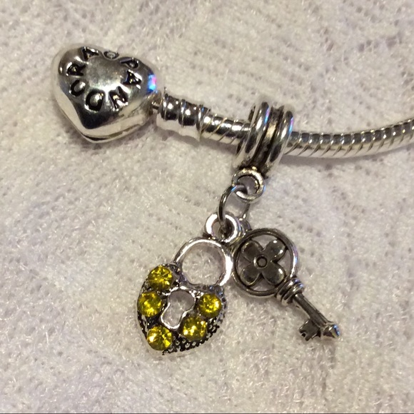 🌺New yellow bling heart lock & key bead charm diy - Picture 2 of 8