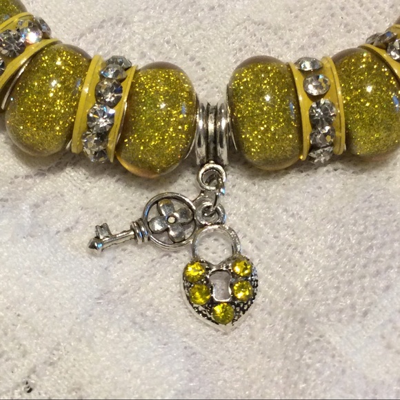 🌺New yellow bling heart lock & key bead charm diy - Picture 6 of 8