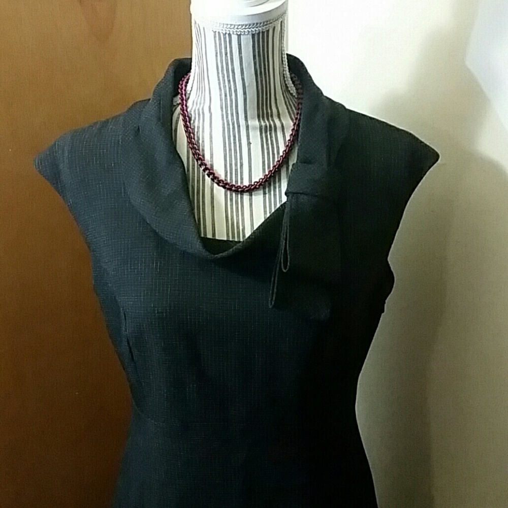 Yvos Dress - Picture 3 of 8