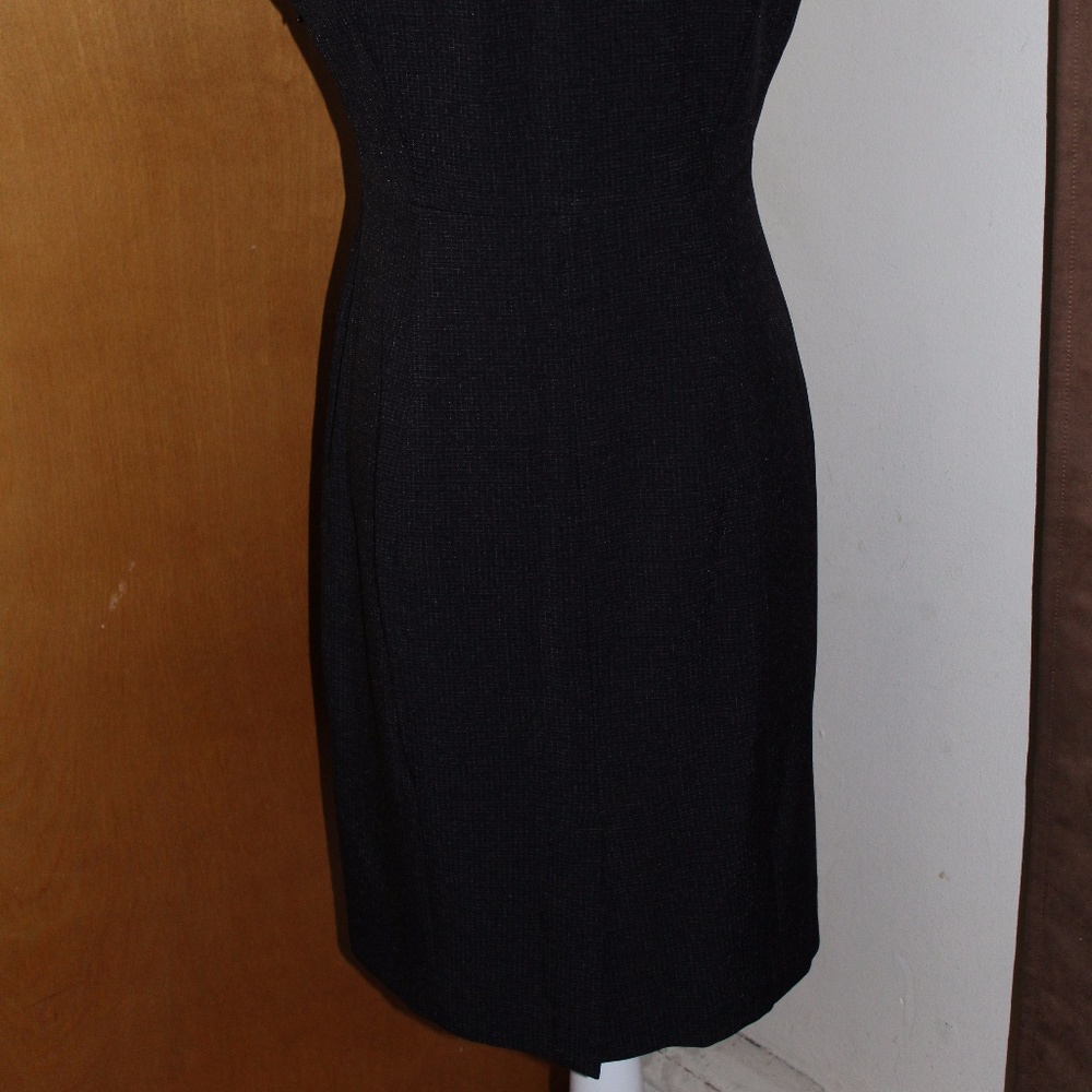 Yvos Dress - Picture 5 of 8