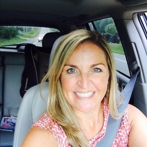 Meet your Posher, Andrea