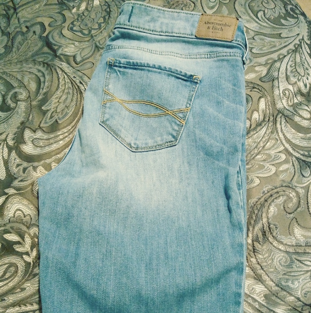 Abercrimbie & Fitch Light Blue Size8S