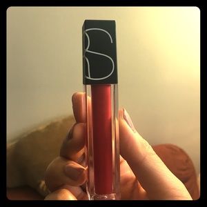 NARS velvet lip glide color No. 54 - raspberry red