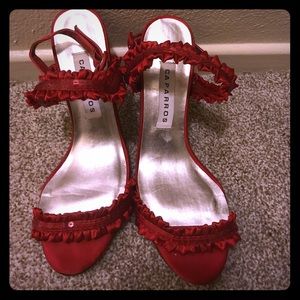 Red heels size 7
