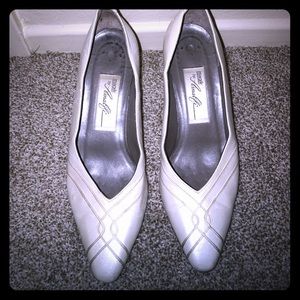 Vintage white heels size 6.5