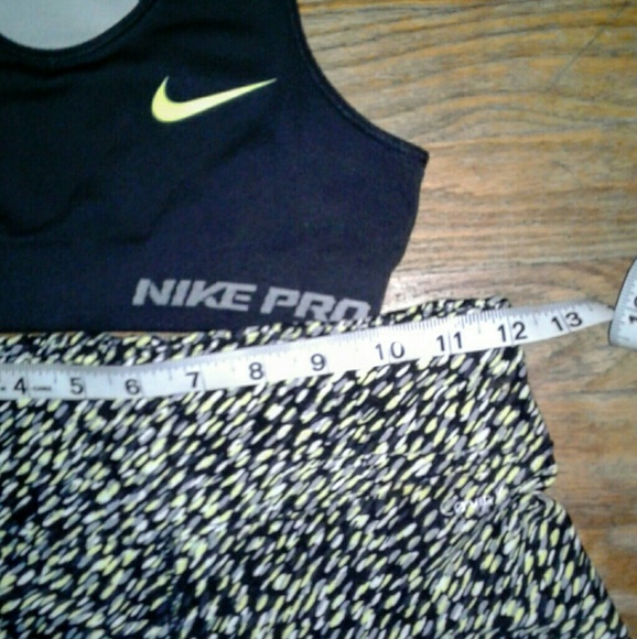 Calvin Klein ruched back workout capris... sz. Sm - Picture 5 of 8