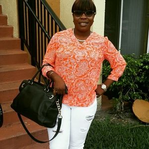 Meet your Posher, Eliette