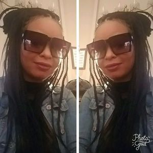 Meet your Posher, Andrea