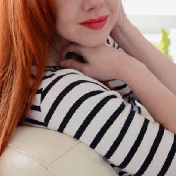 NARS Semi Matte Lipstick - Jungle Red - Picture 5 of 5