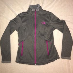The NorthFace women's light jacket