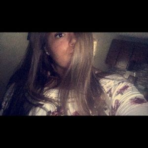 Meet your Posher, Miaa