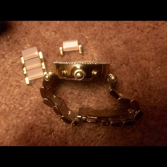 Michael Kors watch (*SOLD*) - Picture 5 of 7