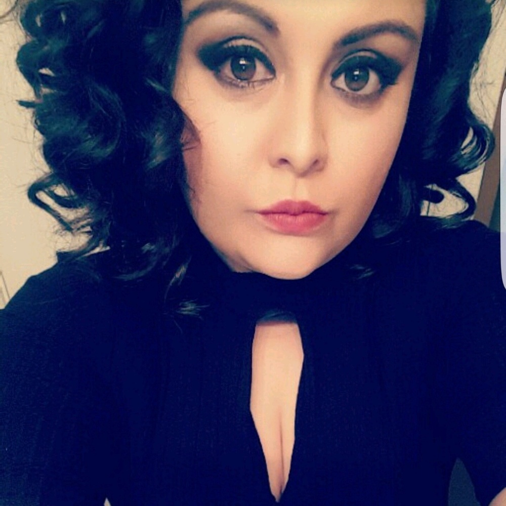 Meet your Posher, Leticia