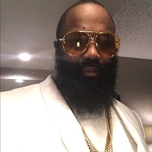 Meet your Posher, Andre