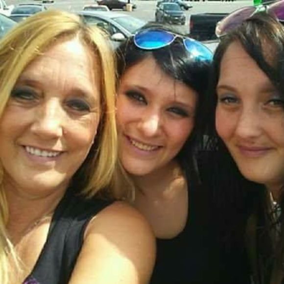 Meet your Posher, Catherine - Picture 1 of 1