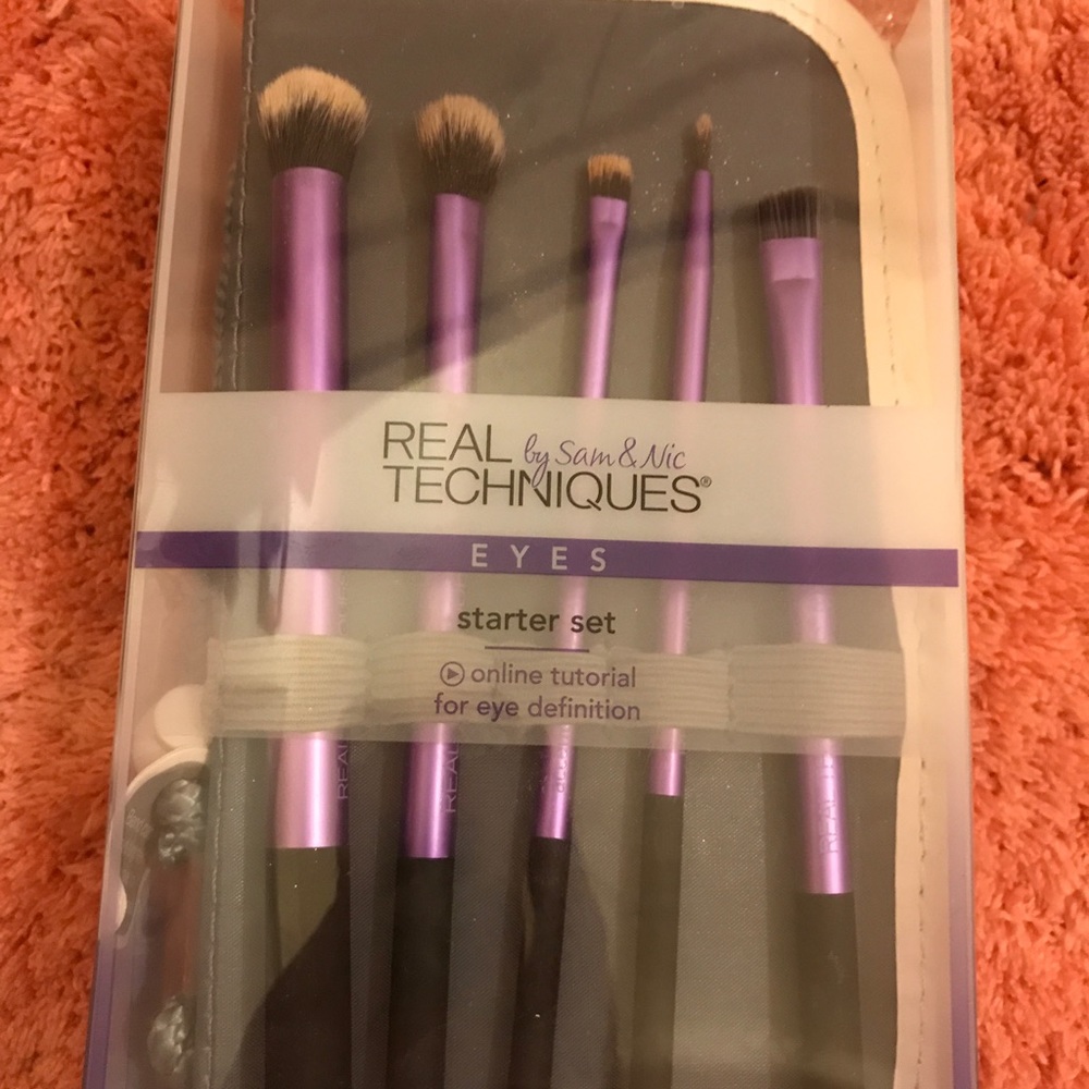 NWT real techniques eye brushes