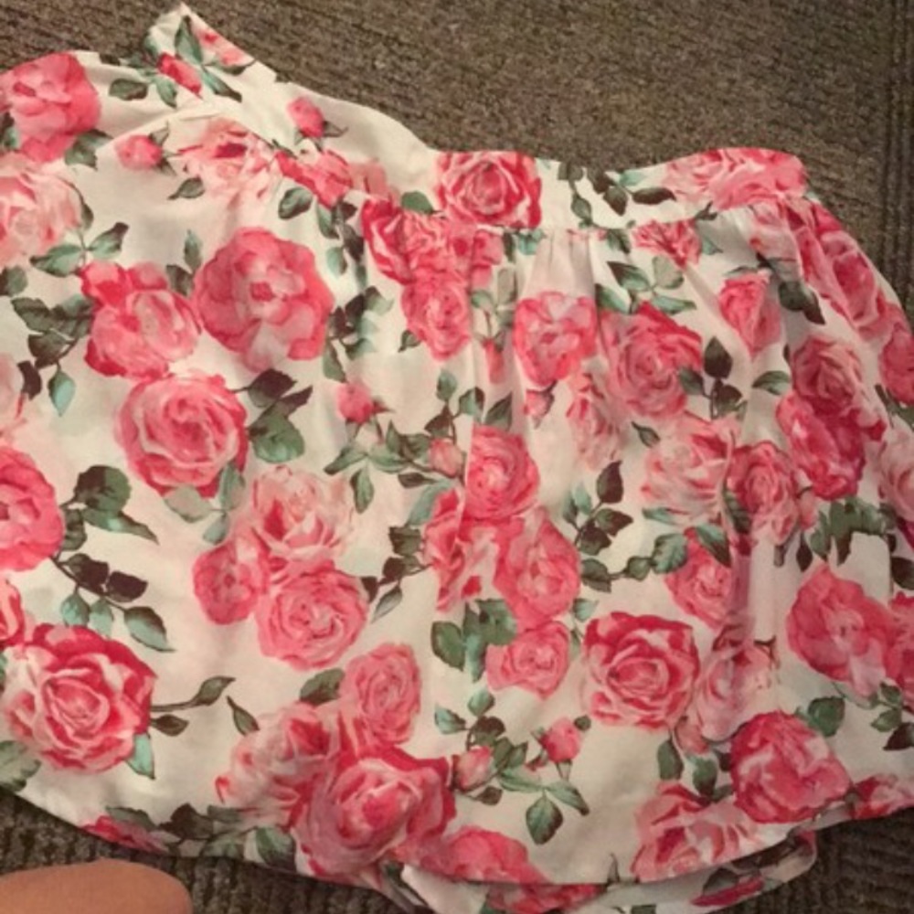 Pink Roses Forever 21 Skort