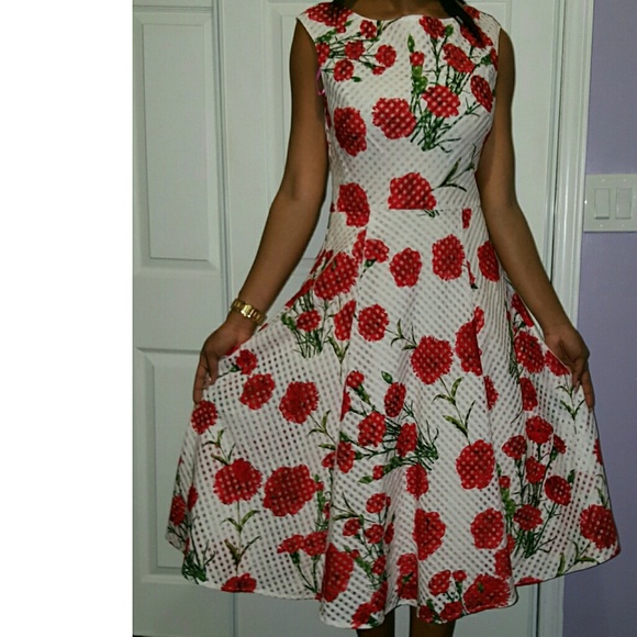 Stylish summer dress! - Picture 1 of 2