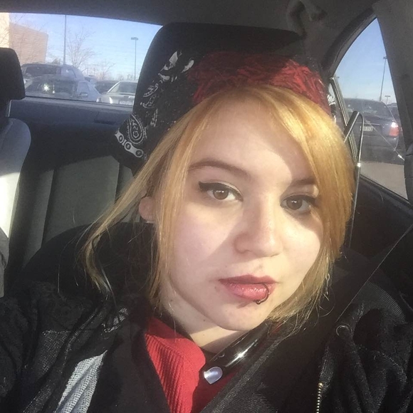 Meet your Posher, Christy - Picture 7 of 7