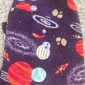 Lularoe OS Space Leggings, NEVER worn