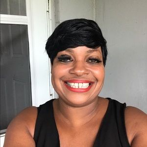 Meet your Posher, Renae