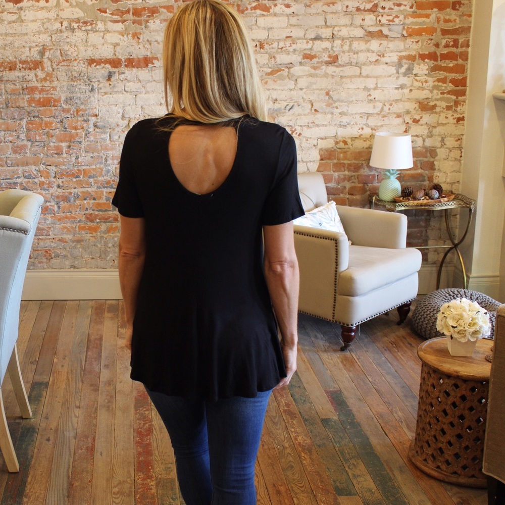 Black cross front choker top - Picture 4 of 5
