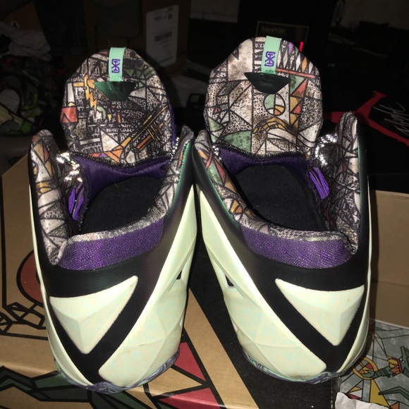 Lebron 11 Gator king. Comes with OG all. - Picture 4 of 8